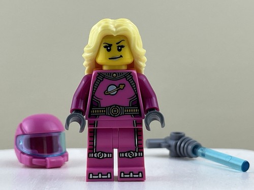 LEGO Intergalactic Girl Collectible Minifigure Series 6 - col06-13 8827 NEW