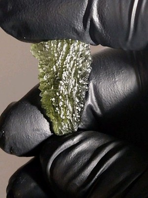 High Grade Moldavite 15 Carat (Tektite Meteorite Impact Glass)