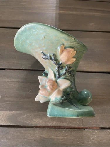 Roseville Pottery Cornucopia Vase Green Magnolia Vintage 190-6" 1940s