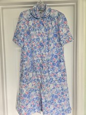 Vintage Vandemere Floral SS Robe Housecoat M Cottage Nightgown Farmhouse