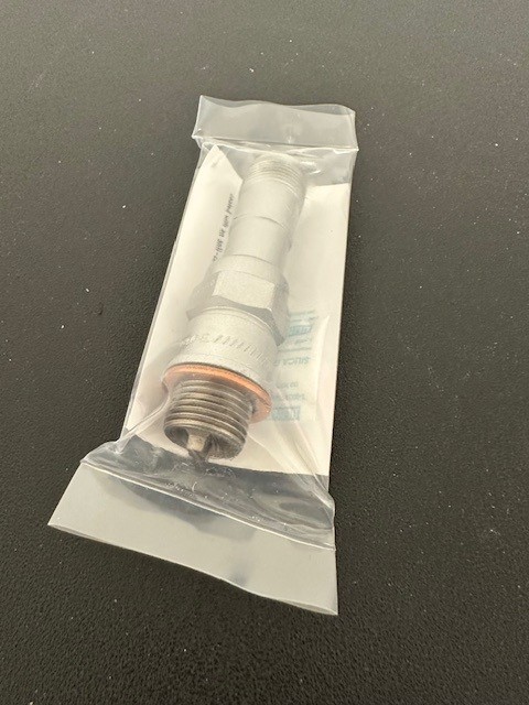 Champion Aircraft Spark Plug, P/N RHM40E Reconditioned