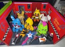 Enorme lote de figuras de acción y juegos FNAF Funko Five Nights at Freddy's