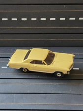 Aurora Thunderjet Tjet 63 BUICK RIVIERA Yellow HO Slot Car #1357 Super NICE 👌 