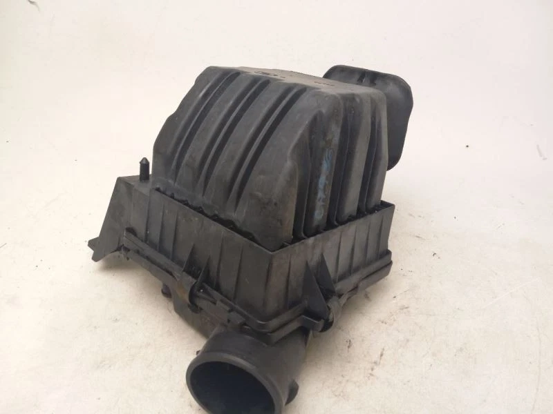 Dodge Durango 2004-2009 limpiador de admisión de aire Foto 3 de 4