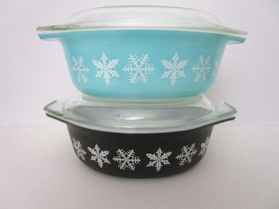 2 Pyrex Casseroles 043 Lids Snowflake Turquoise Charcoal Black USA Vintage