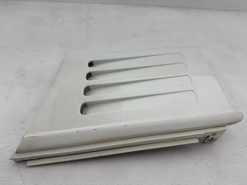 Panel de guardabarros delantero derecho Chevrolet Corvette 1991-1996 OEM 10135976 Foto 4 de 4