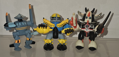 Z-Bots Series # 1 Micro Machine 1992 Action Figures Set~Stelthoid, Khann, Zentor