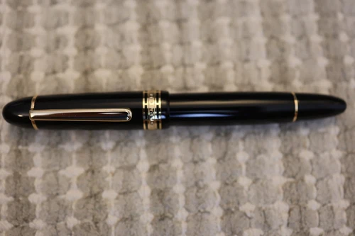 Wingsung  630 Piston Fountain Pen #8 Iridium Fine Nib Resin Writing Pen