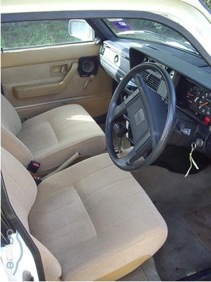 Dashboard-Abdeckung Für Volvo 240/242/244/245/262/264/265 (1981-1993) – Schwarz, Aus FOSS FIBER, Mit Lifetime-Garantie