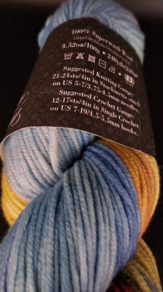 SKEIN/HANK OF KFI INDULGENCE HAND PAINTED YARN - COLOR #14 CAMPO DI ROSSI - Image 3 of 4