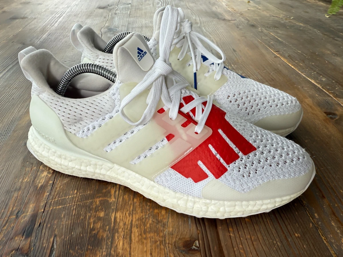adidas gazelle silver green womens adidas Unisex-Adult Ultraboost Light Sneaker main image 1