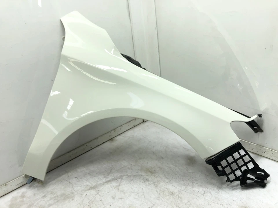 Mercedes CLA250 C117 2014-2019 pasajero derecho guardabarros delantero carcasa OEM #NOTA. Foto 2 de 4