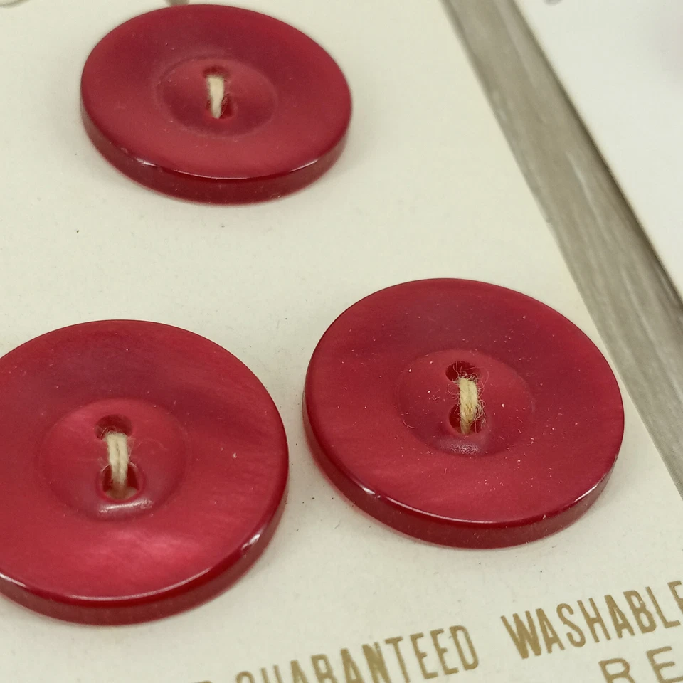 Lote de botones cardados Le Chic #1807 rojo Japón artesanía costura cierres y conectores Foto 4 de 4