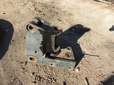 JOHN DEERE 2800 PLOW TOGGLE TRIP STANDARD BRACKET 2810 3710 2800 2810 A38670