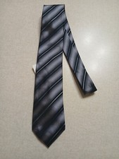 Kenneth Cole Reaction Silk Tie Silver Black Oakland Stripe