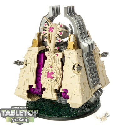 Necrons - Monolith - teilweise bemalt