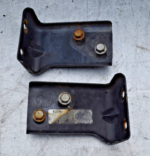 2006-2010 Hummer H3 Bumper Bracket Outer Brace Front Left & Right Pair OEM USED