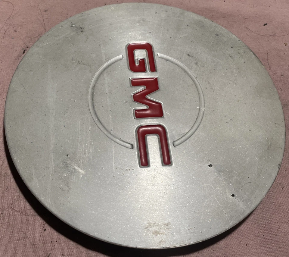 Центральный колпак ступицы колеса GMC Yukon XL Safari Sierra 1500 1999-2005 15040220 1 - Изображение 3 из 4