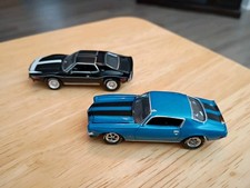 2 Johnny Lightning 1972 Javelin 1971 Chevrolet Camaro Muscle Cars Loose