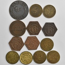 13x Token London Co-Operative 6d & 2s/Arsenal £5/L.U Bird Grocer/Williams Bros 5