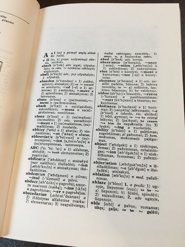 Anglu Lietuviu Kalbu Zodynas English- Lithuanian Dictionary, 1995 - Picture 9 of 9