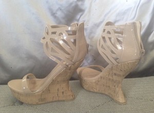 madden girl sabrina wedge