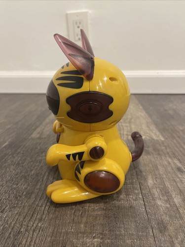 Tiger Electronics MEOW-CHI Interactive Robo-Chi Pet Sega Toys 2000 CIB WORKS - Picture 3 of 5