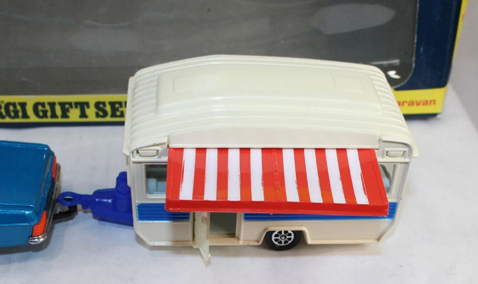 Vintage Corgi Set 24 Mercedes 240D Caravan Travel Trailer (MINT) Box Torn - Image 3 of 4