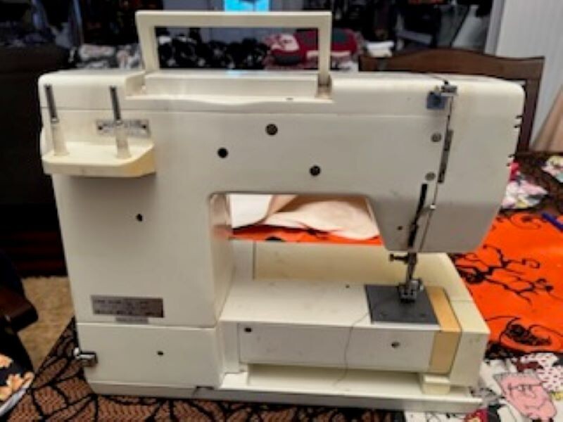 Vintage RICCAR sewing machine with attachments Model 2950 with original