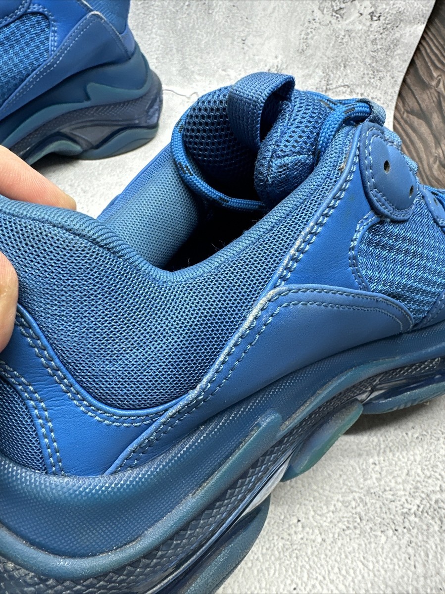 Balenciaga Triple S Men's Sneakers Size 43 EU / 10 US Blue Balenciaga Triple S Men's Sneakers Size 43 EU / 10 US Blue