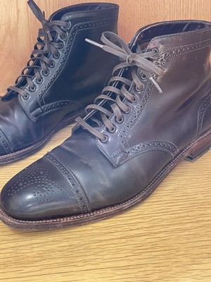 Alden 3938 Medallion Cap Toe boot is built on the Plaza last. The model has a Horween Color 8 Shell Cordovan leather upper with a single leather outsole.