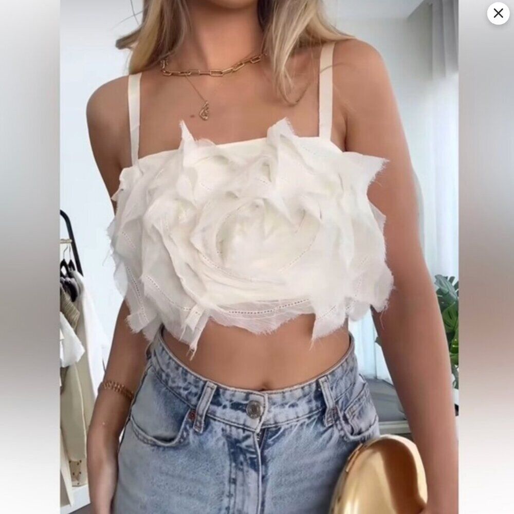 ZARA White TEXTURED FLORAL CROP TOP M NWT | eBay ZARA White TEXTURED FLORAL CROP TOP M NWT | eBay