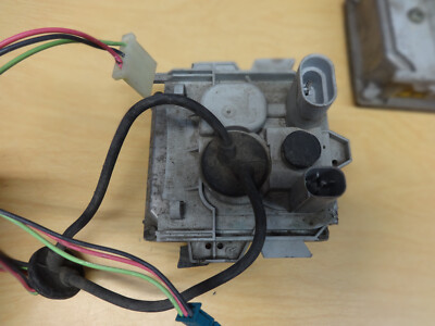 BMW 3 Series E46 Xenon Control Unit Holder Recording Right Cable