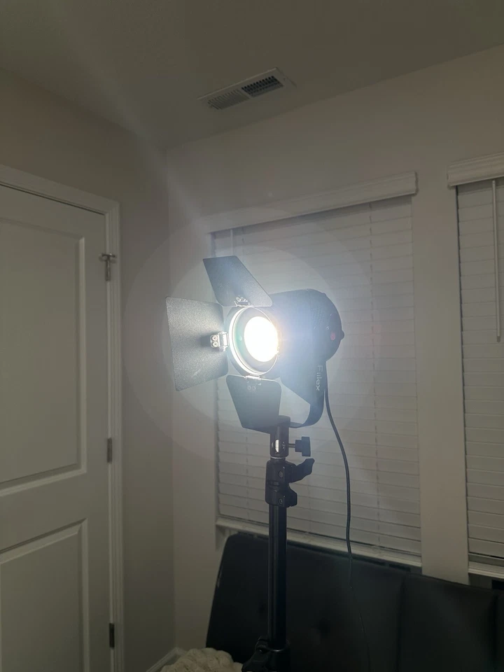 Fiilex P360 pro plus (x2) and P180E (x2) Portable LED Light (2800-6500K) Kit - Image 4 of 4