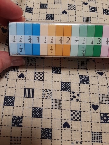 1.75 YDS Vintage Fabric Traditions 1994 Grid Check Mini Patchwork Navy Cotton - Picture 9 of 10