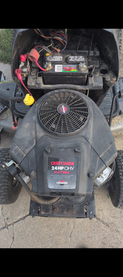 24HP Briggs & Stratton Intek V-Twin Vertical Shaft Engine