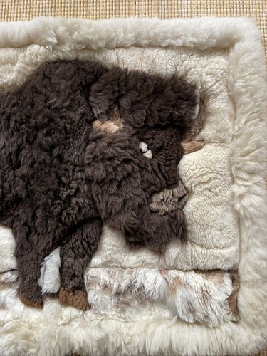 Alpaca Fur White Buffalo Bison Soft Tapestry Rug Throw Wall Hanging Made In Peru - Picture 2 of 14