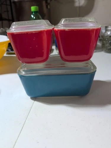 Vintage PYREX Refrigerator 3 Dish Set With Lids - Primary Colors