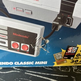 Nintendo Entertainment System NES Classic Mini - boxed with inserts 
