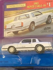 WHITE LIGHTNING 1983 MONTE CARLO SS - Johnny Lightning - Classic Gold # 1