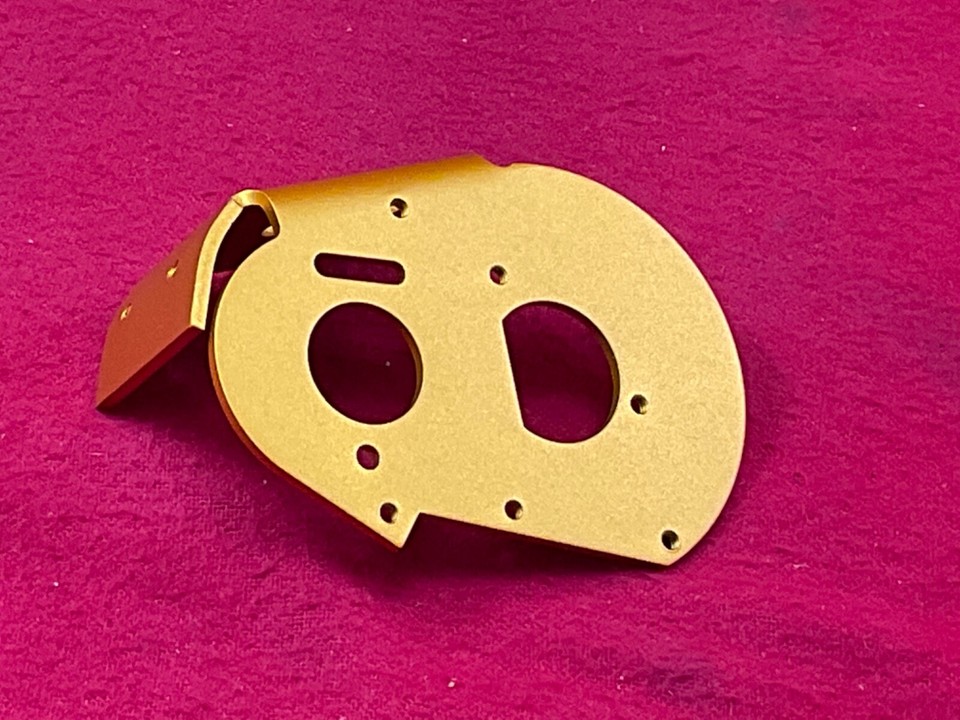 Plaque De Montage Moteur En Aluminium Doré – Pour Team Associated RC10 – Édition 40ème Anniversaire Jay Halsey