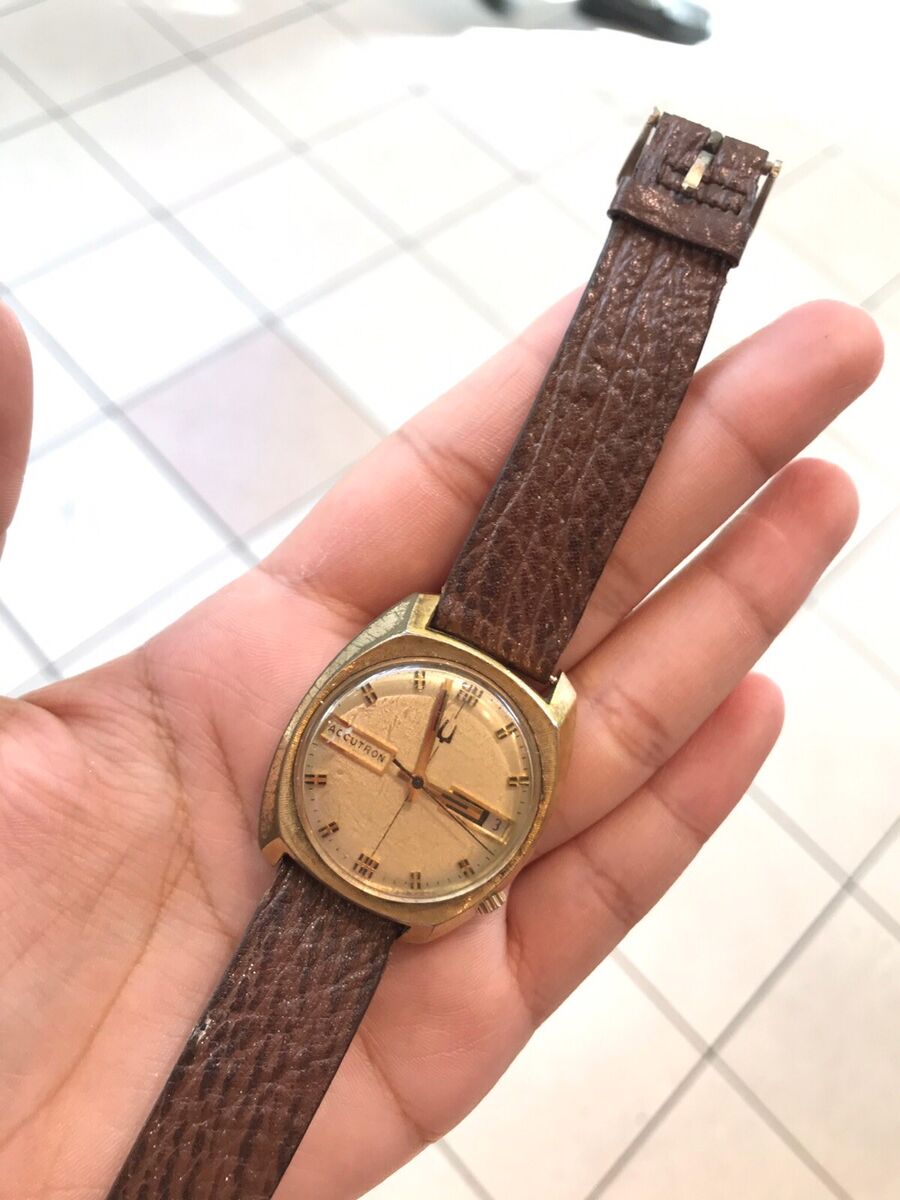 Bulova Accutron 10k Yellow Gold Electroplate Bezel Watch In Bulova Accutron 10k Yellow Gold Electroplate Bezel Watch In