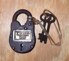 Yuma Territorial Prison Arizona Cast Iron Lock with 2 Keys Rusty Antique Finish  — photo 1