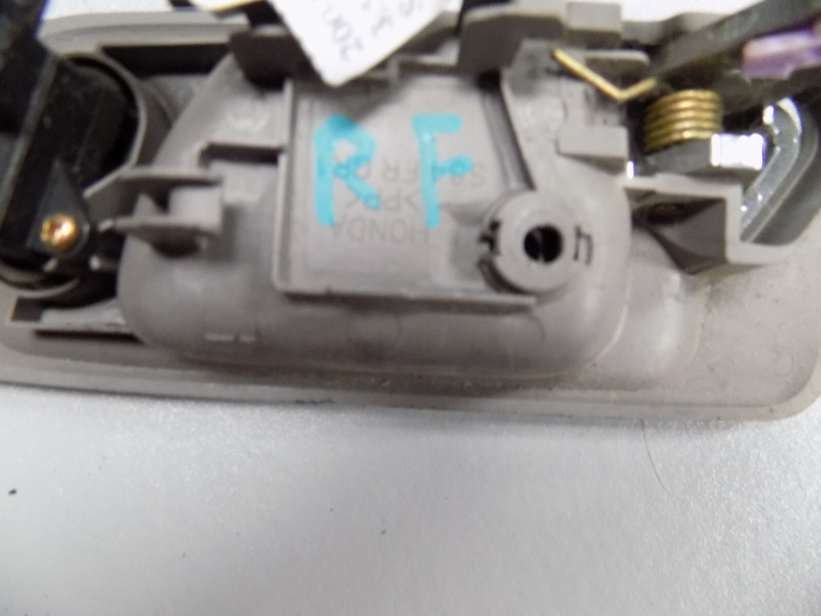 Sell 99 00 01 02 03 04 HONDA ODYSSEY BACK GLASS LX in Rockford