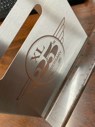 NOS Battery Cover Harley Ironhead Sportster 25th anniversary Emblem XLHA Lt 1982 - Picture 2 of 5