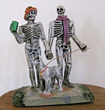 Lemax Spooky Town Figurine - Moonlight Stroll...