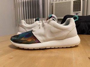 roshe run multicolor