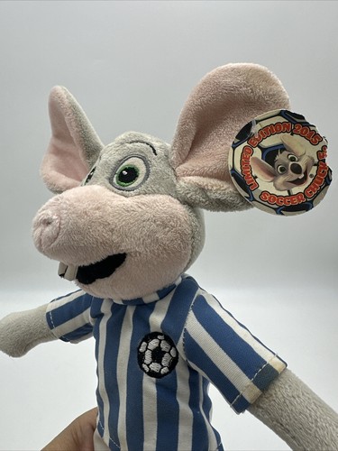 Chuck E Cheese Soccer Player Plush Stuffed Animal 2015 Lrd Ed. EUC- 12x6 In…P8 - Picture 9 of 22