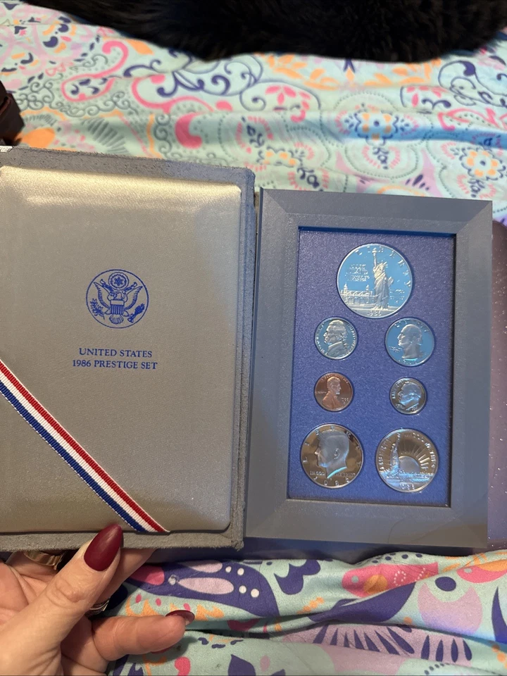 1986 US Mint Prestige Proof Set Liberty / Ellis Island - NO COA or OGP - Image 2 of 4