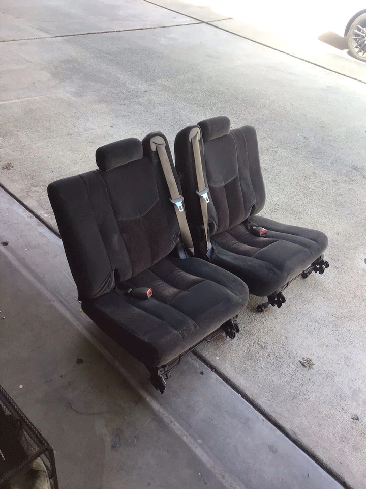 Chevy Tahoe/Yukon 2001-2006 gamuza tercera fila de asientos Foto 2 de 4